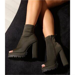 NIB Black Platform Open Toe Chunky Heel Lug Sole Casual Sexy Ankle Boots 10